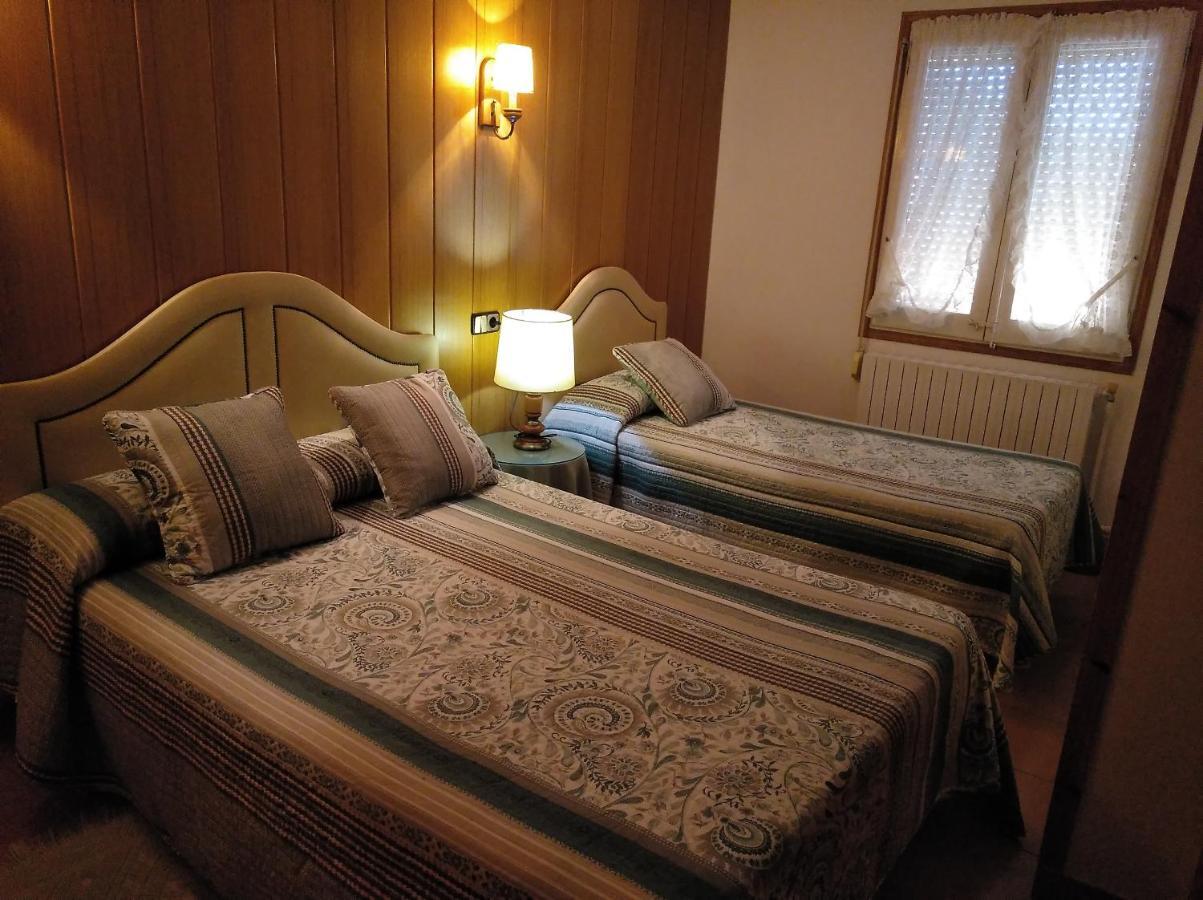 Fonda Mas Hotell Vilaller Eksteriør bilde